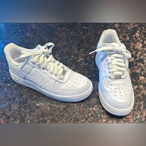 Nike Womens Air Force 1 Low 07 DD8959-100 White Casual Shoes  Size 8.5!